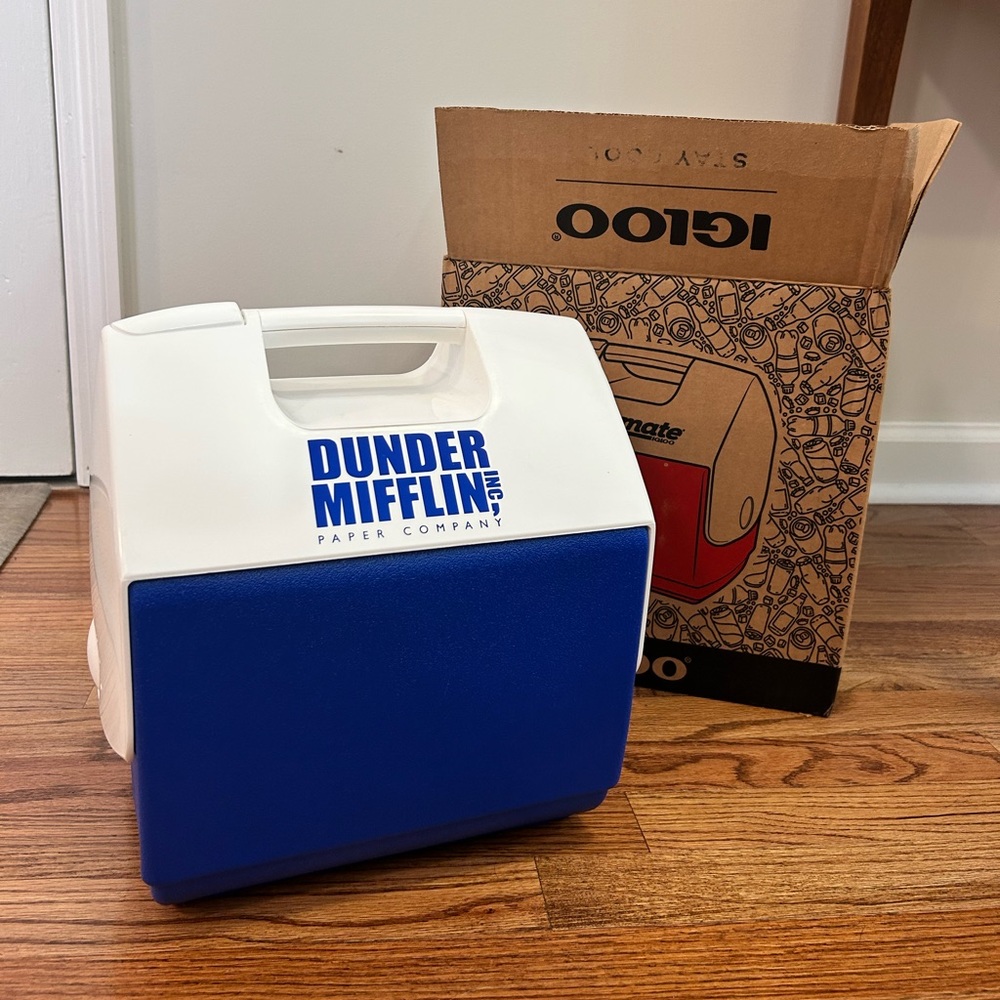 Igloo - Dunder Mifflin 7qt playmate cooler